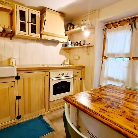 Amorino - Old Town House *